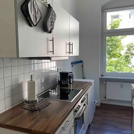 Schoenes Mitten In Berlin