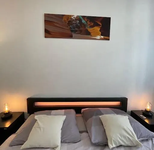 Schoenes Mitten In * Berlin